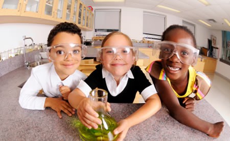 Crear un ambiente de interés para los trabajos en grupo.